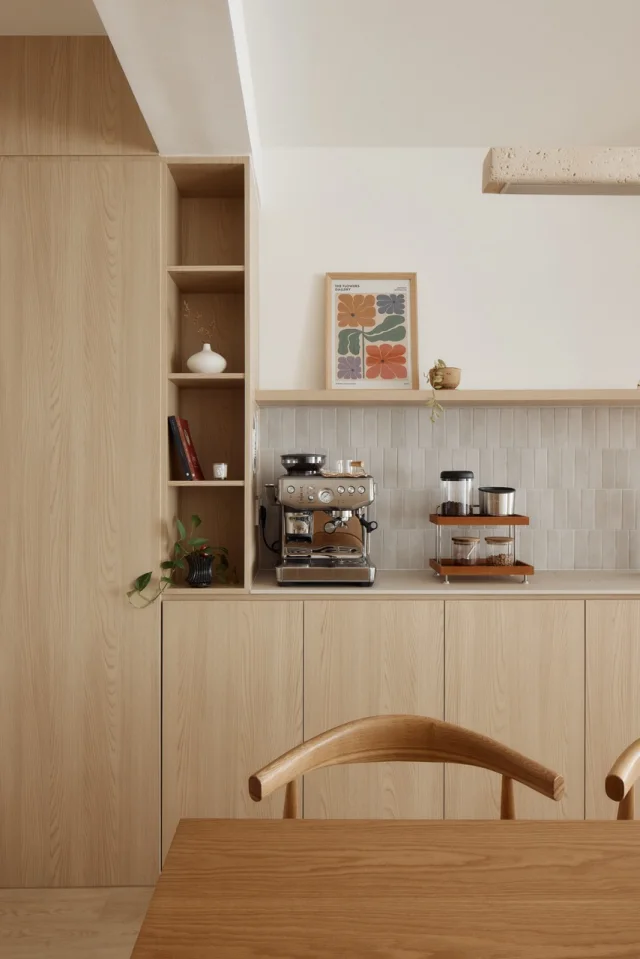 Resale Compassvale 4-Room — Resale HDB · 4-Room interior by The Local INN.terior