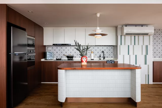 Lorong Ampas Penthouse — Condominium interior by The Local INN.terior